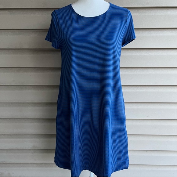 GAP Dresses & Skirts - •GAP• Casual Blue Striped A-Line Dress - Size Medium